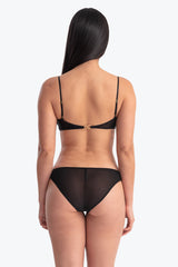 Demi, Bandeau, Suave, Japonés, Semi-sheer, Tirantes, Horizontal, 90s, Elegante, Modelo asiatica, Fondo blanco, Look completo, Parte de atras